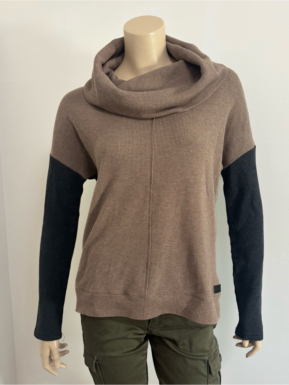 Calvin Klein Performance Quick Dry  Taupe and Black Cowl Neck Sweater Size M